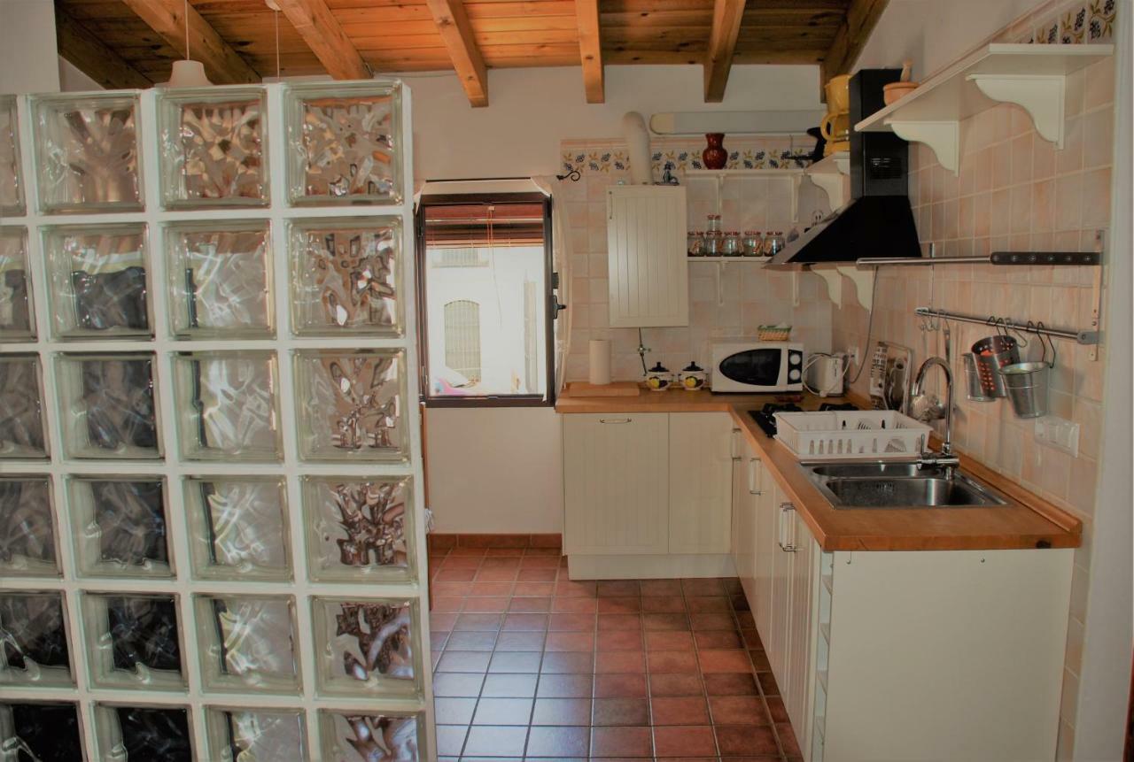 Casa Rural La Torre Альмонастер-ла-Реаль Экстерьер фото